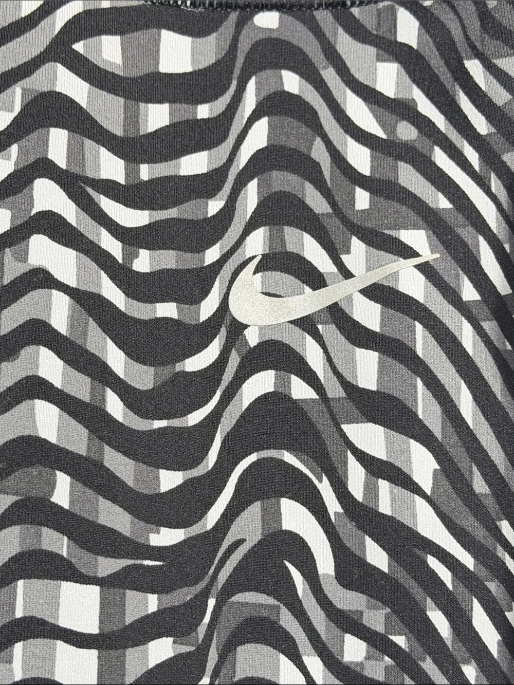 Nike Dri-FIT XL Black Grey Wave Pattern Leggings Monochrome Athletic‎ Yoga XL